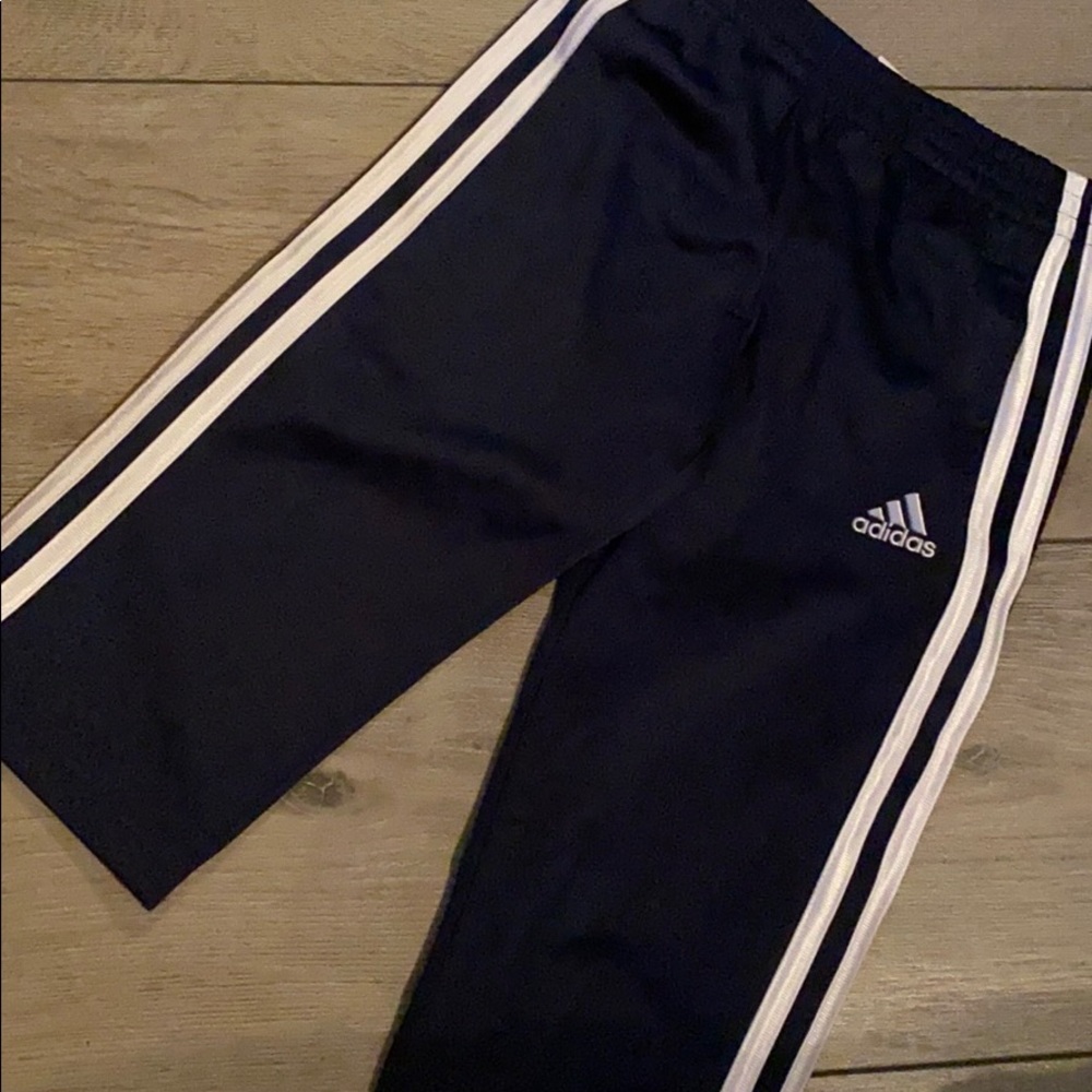 Adidas boy’s Tricot pant